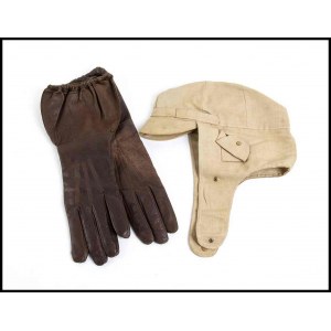 ITALY, KINGDOM Pilot's gloves and headset