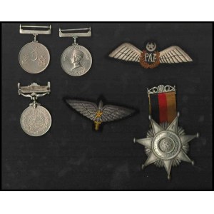 PAKISTAN Lot of 4 medals and 2 badges