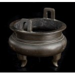 A BRONZE TRIPOD INCENSE BURNER