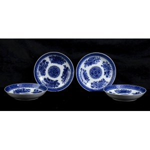 FOUR ‘BLUE AND WHITE’ PORCELAIN SMALL DISHES