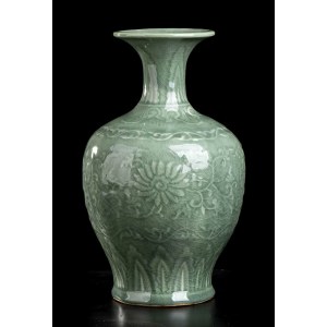 A CÉLADON GLAZED PORCELAIN BALUSTER VASE