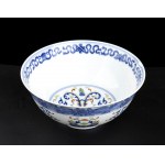 A DOUCAI ENAMELED PORCELAIN BOWL