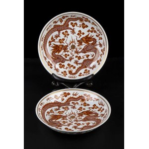 A PAIR OF POLYCHROME ENAMELED PORCELAIN DISHES