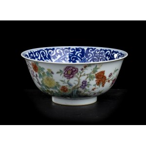 A POLYCHROME ENAMELED PORCELAIN BOWL