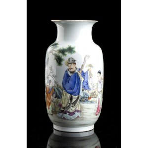 A POLYCHROME ENAMELED PORCELAIN VASE