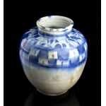 A 'BLUE AND WHITE' CERAMIC VASE