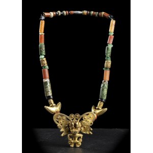 A NECKLACE WITH GOLD PENDANT AND GOLD AND HARDSTONE BEADS