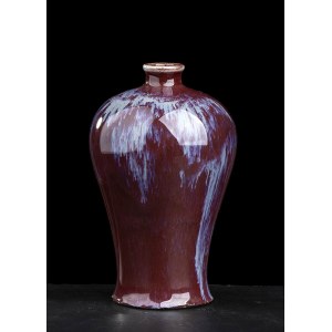 A FLAMBÉ GLAZED PORCELAIN MEIPING VASE