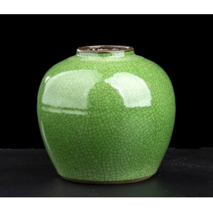 A GREEN GLAZED PORCELAIN SMALL JAR