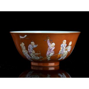 A POLYCROME ENAMELED POCELAIN BOWL