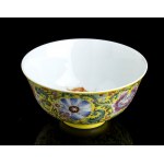 A YELLOW GROUND AND POLYCROME ENAMELED PORCELAIN BOWL