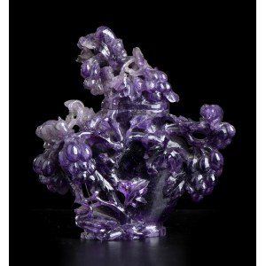 AN AMETHYST VASE AND COVER