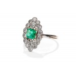Ring with emerald and diamonds circa mid-20th century, jewelry