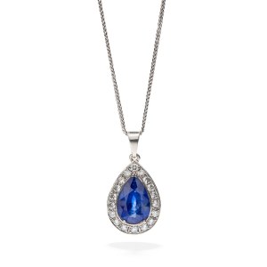 Necklace with sapphire and diamonds 2nd half of 20th century, jewelry