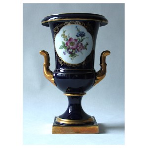 Lindner Kueps Bavaria, porcelain amphora