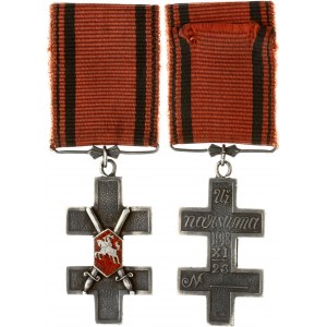 Lithuania Vytis Cross with Swords for Bravery (1918-1939) - XF+