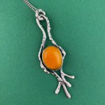 Giedymin Jablonski, Pendant with amber