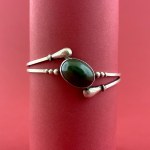 Orno Handicrafts Cooperative, Bracelet with jade