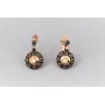 Earrings with pearls, mid-19th century.