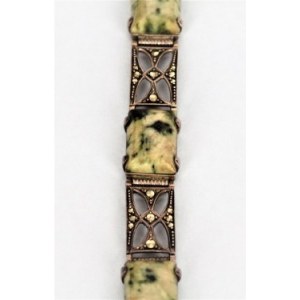 Bracelet with green stones and marcasites, 1920s/30s.