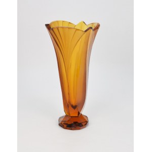 MOSER Company (active since 1857), RUDOLF HLOUSEK proj., Decorative vase
