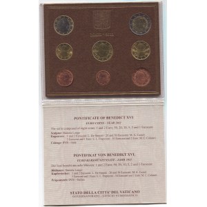 Vatican Set of 8 Coins 2011 R