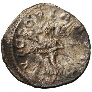 Elagabalus (AD 218-222), AR Denarius, Rome mint, AD 220-222. 