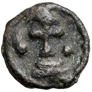 Basil I the Macedonian (AD 867-886) AE 17, Cherson mint, circa AD 879-886