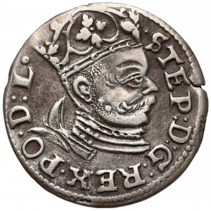 Stefan Batory, Trojak Ryga 1584 - wysoki naramiennik