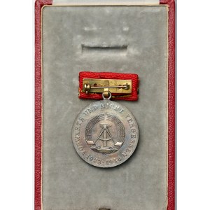 Niemcy NRD, Medal dla bojowników z faszyzmem w latach 1933-1945
