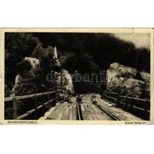 1932 Bakonyszentlászló, Cuha-völgy részlete, vasútvonal, gyerekek a síneken (szakadás / tear)