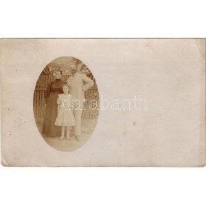 1906 Cseklész, Ceklís, Bernolákovo; család / family photo (EK)