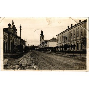 1944 Szenttamás, Bácsszenttamás, Srbobran; Fő utca, templom / main street, church (fa)