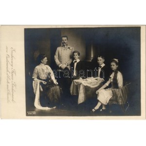 Erzherzog Franz Ferdinand von Österreich d'Este mit Familie / Archduke Franz Ferdinand with his family. H. C. Kosel...
