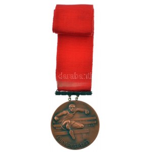Gáll Gyula (1939-) 1983. Budapest 1983 / XIV. Fedettpályás Atlétikai Európa Bajnokság bronz díjérem szalagon...