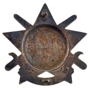 ~1949. Haditorna ezüst fokozat ezüstözött vas jelvény zománcozott Rákosi-címerrel T:2-,3 zománchiba...