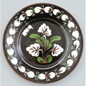 Népi tányér. Mázas kerámia, kézzel festett, jelzett, hibátlan d: 22 cm