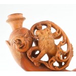 Oroszlános tajtékpipa, kopásokkal, tokban, h: 18 cm