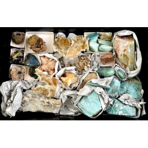 Nagyméretű ásvány gyűjtemény, Szelenit, hegyikristály, malachit kristály, ametiszt, heliotróp?, stb. cca. 30db, d: 6...