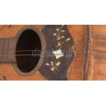 Stradini mandolin, eredeti dobozában, sérült, kopott, állapotban, h: 60 cm