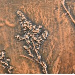 Jelzés nélkül: Retró bronzírozott falikép virágdíszítménnyel. Hibátlan, 25x15 cm
