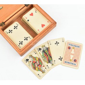 2 pakli francia kártya, hátoldalán Tungsram reklámmal, fa dobozban, 12×16×4 cm