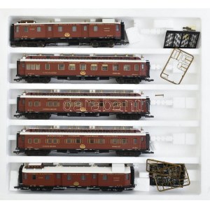 Liliput H0 Orient Express 860 cikkszámú vasútmodell, 5 részes kocsi szett, újszerű állapotban, eredeti dobozában ...
