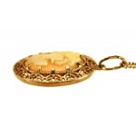 Gold camea pendant with chain, Warmet (30)
