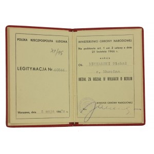 Set of documents and decorations of a soldier of the 1st Army of the Polish Army (151)