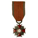 Srebrny Krzyż Zasługi z legitymacją na żołnierza 1946 r. (217)