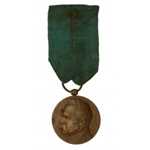 Medaille zum zehnten Jahrestag der Unabhängigkeit mit Auszeichnung, 1929 (218)