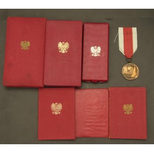 Poľská ľudová republika, sada vyznamenaní (978)
