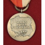 Polská lidová republika, sada vyznamenání (981)