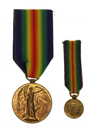 Great Britain, Victory Medal with miniature (363)